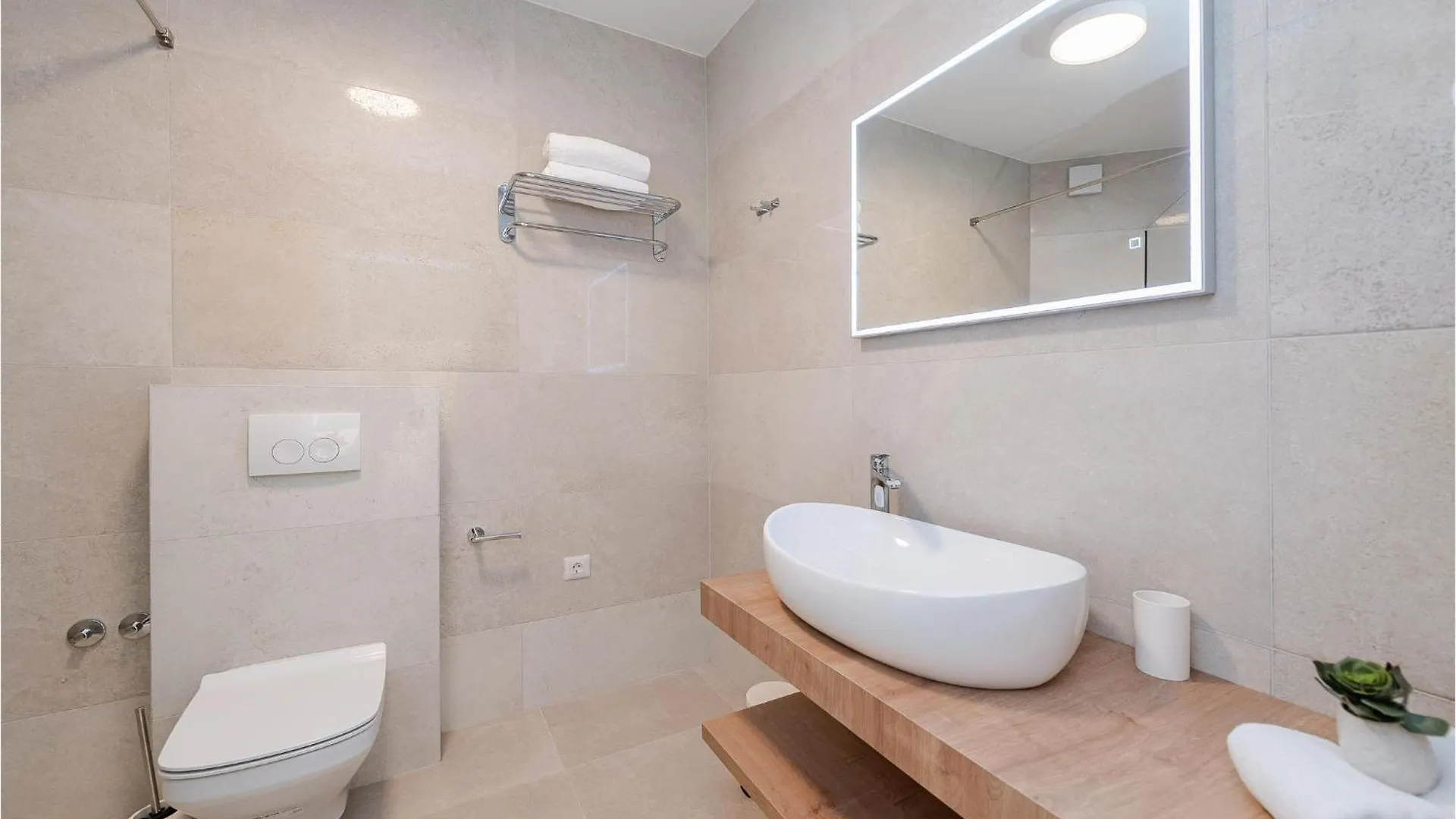 Stunning Home In Biograd Na Moru With Sauna